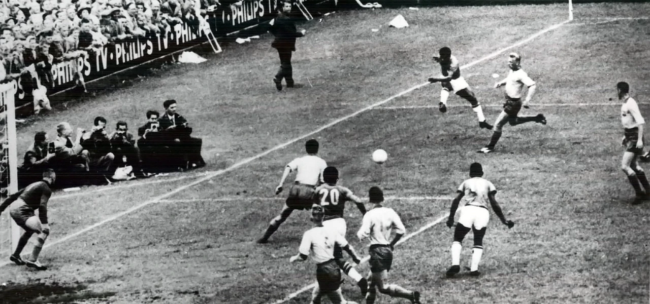 Hinein: The Official film of 1958 FIFA World Cup Sweden