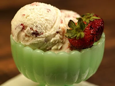 Honey strawberry ice cream