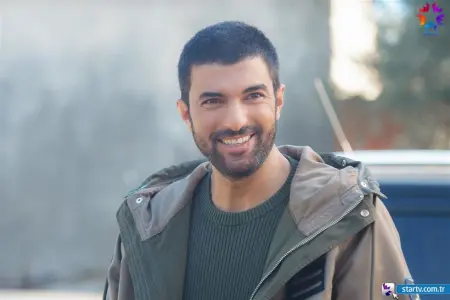 Sen mi bana kiydin, ben mi sana kiydim?
