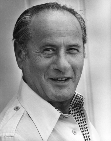 Eli Wallach