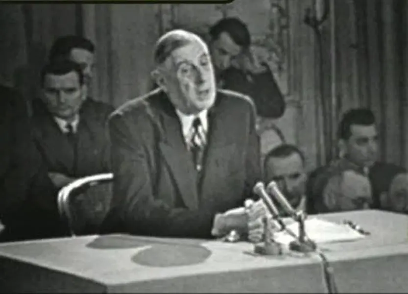 ...And De Gaulle Founded the Fifth Republic