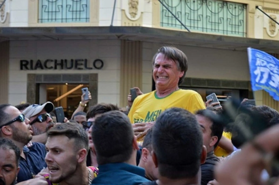 Bolsonaro e Adélio - Uma Fakeada no Coração do Brasil