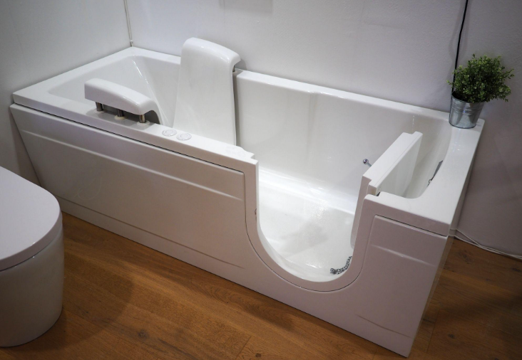 Walk-In Tubs for Seniors: What They Cost and Whether They’re Worth It