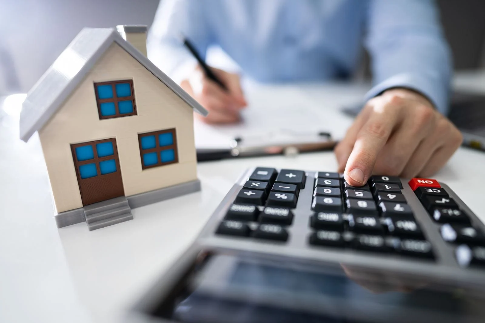 Calculatrices Immobilières : Votre Guide Ultime pour un Achat de Maison Plus Intelligent et une Planification Financière